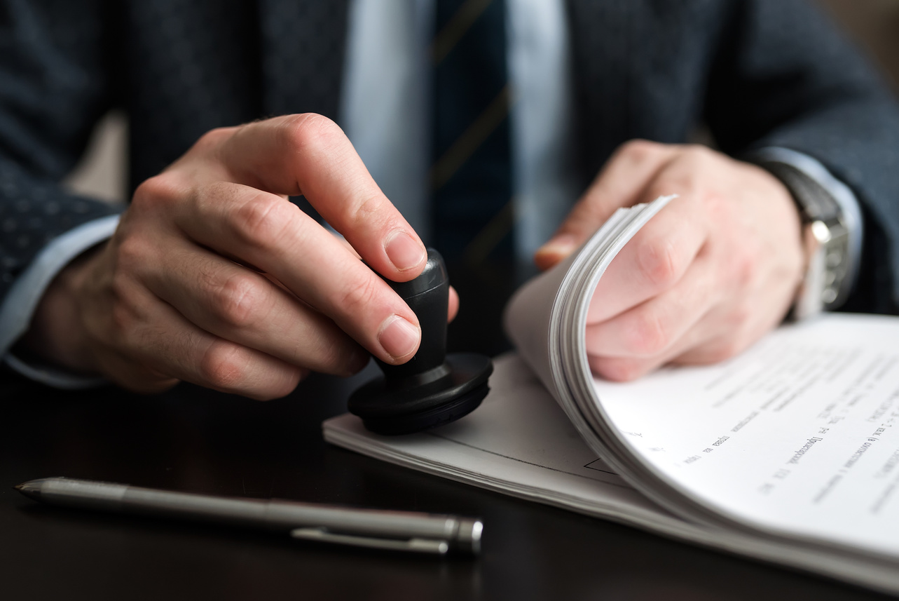 Izmenenija-v-porjadke-udostoverenija-sdelok-s-inostrannym-jelementom