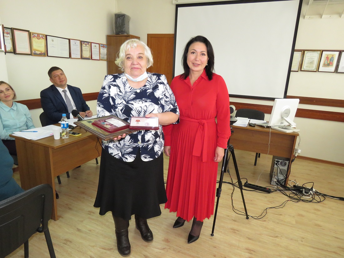 V-Primorskoj-kraevoj-notarialnoj-palate-sostojalos-ocherednoe-zasedanie-pravlenija