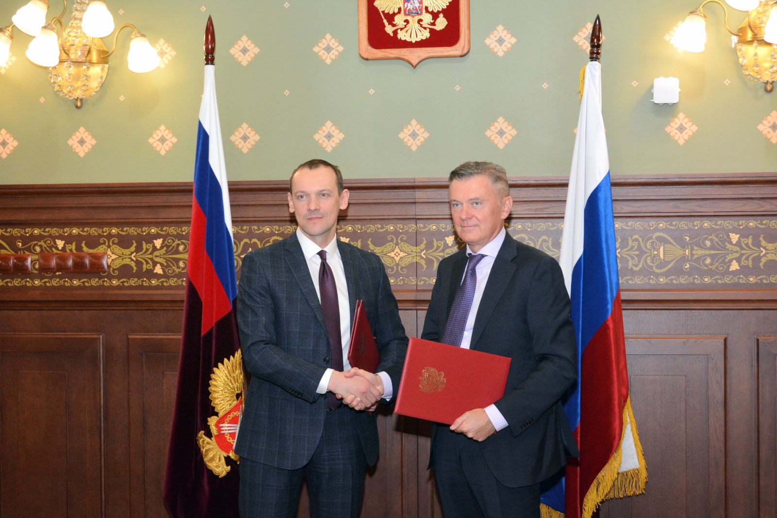 Federalnaja-notarialnaja-palata-i-Rosreestr-sdelali-eshhe-odin-shag-na-puti-k-plodotvornomu-sotrudnichestvu