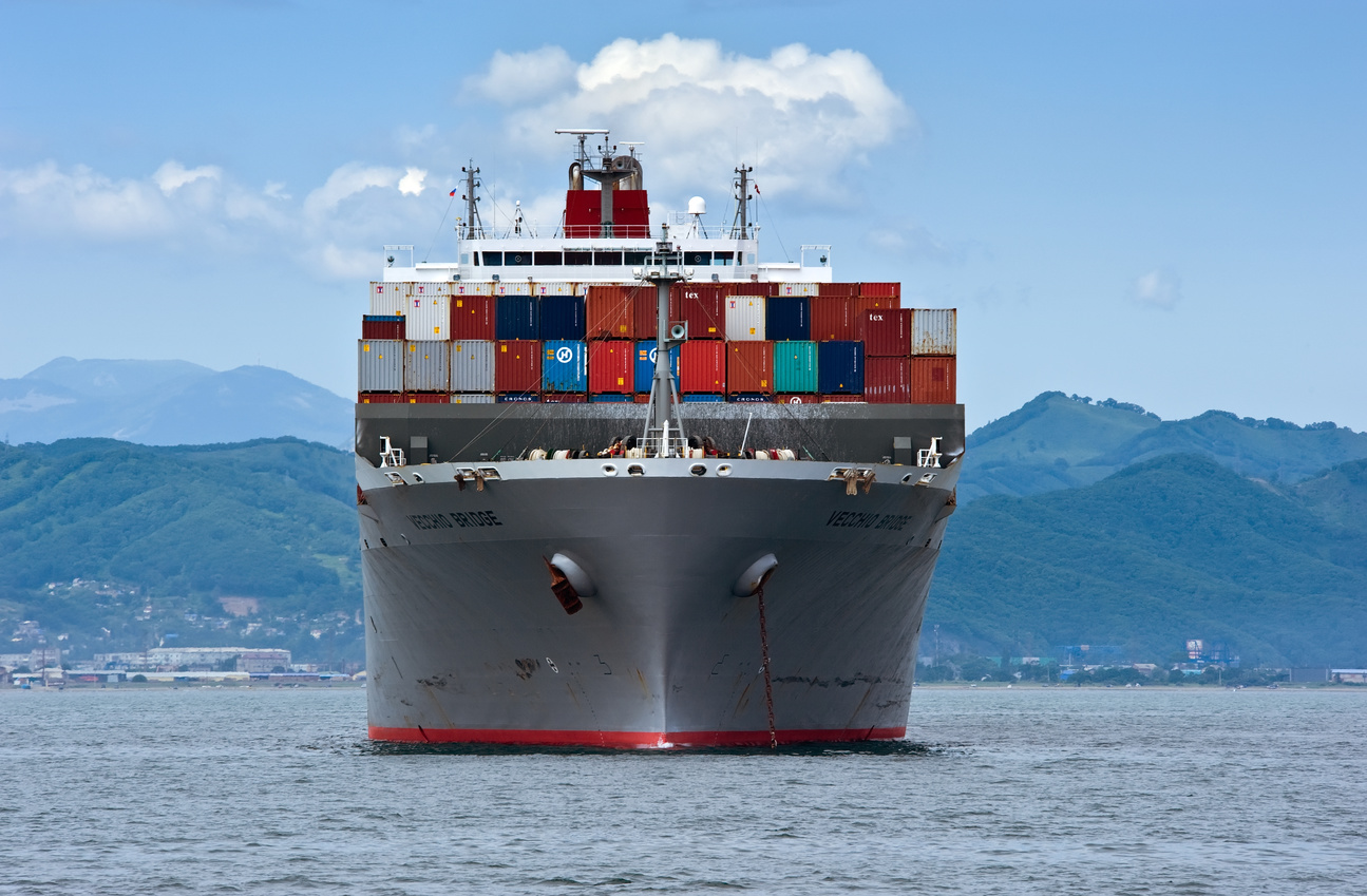 Notariat-na-sushe-i-na-more