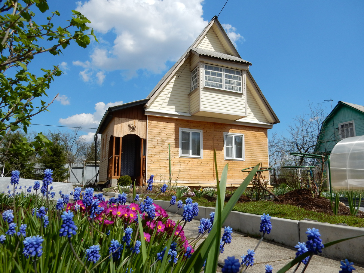 Notariusy-sovetujut-kak-pravilno-kupit-zemelnyj-uchastok